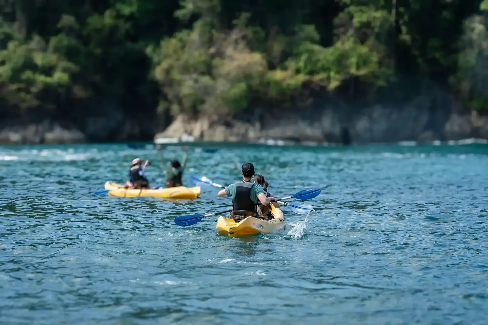 Kayak y snorkel en el océano