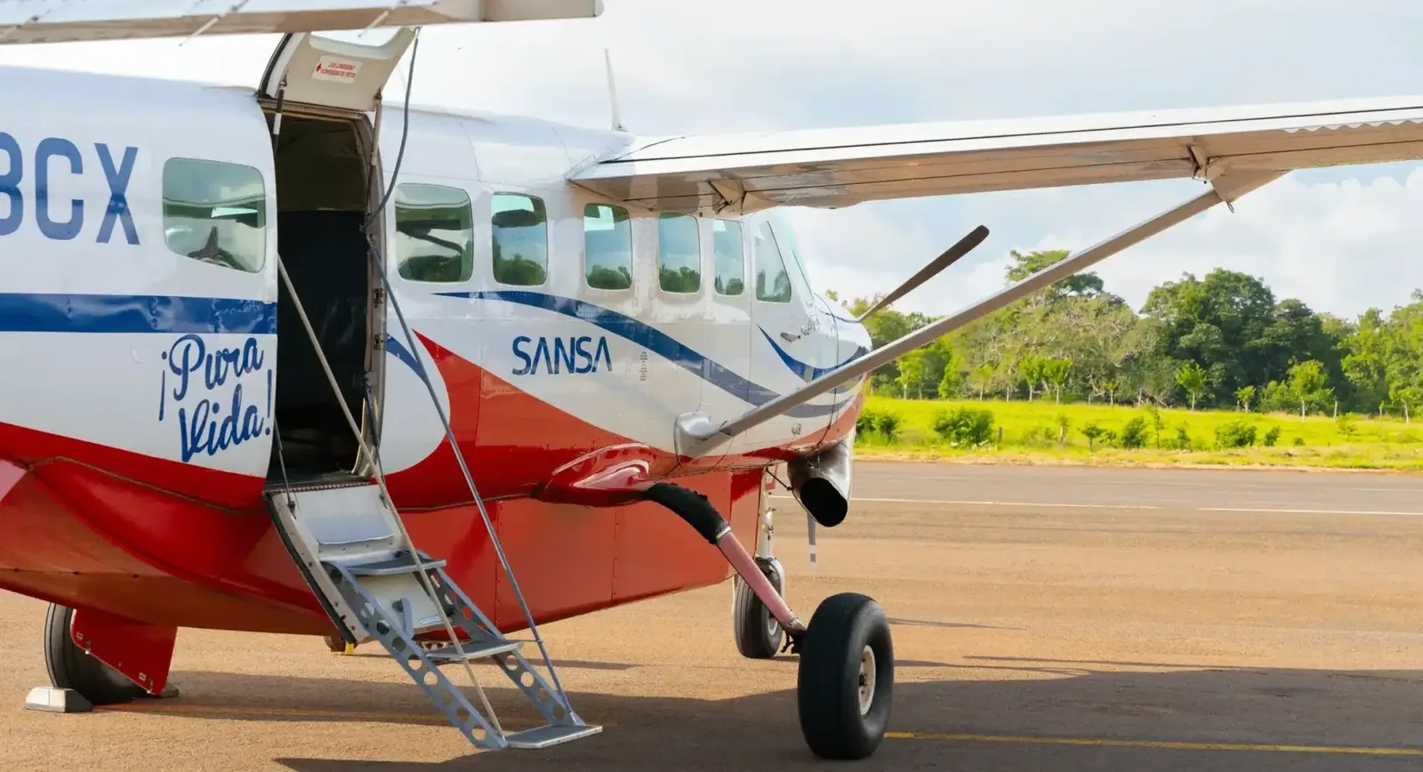 Avión de Sansa para vuelos nacionales en Costa Rica