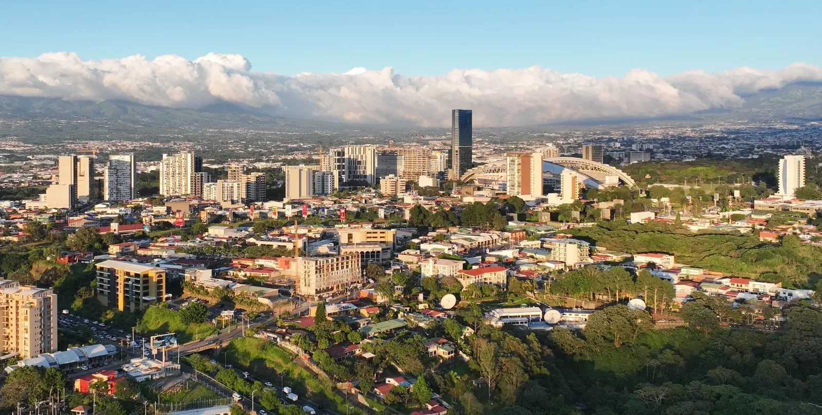 Ciudad capital de San José, Costa Rica, y el Valle Central que la rodea