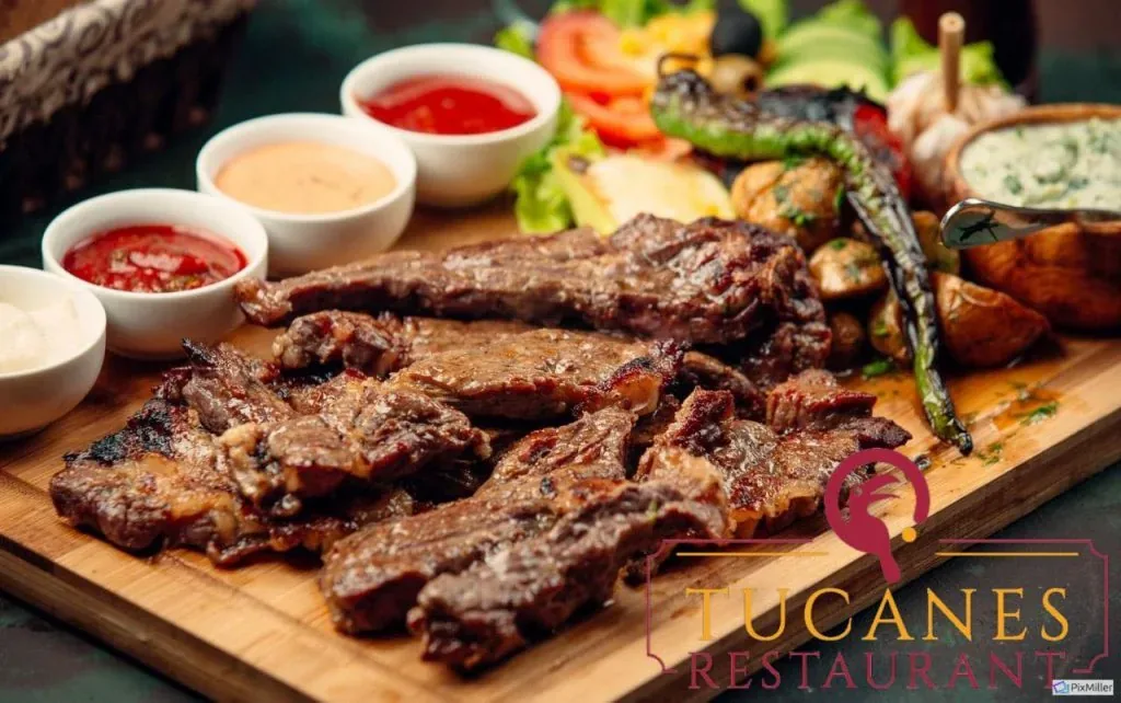 Gastronomía local en el Restaurante Tucanes en un día lluvioso en Manuel Antonio